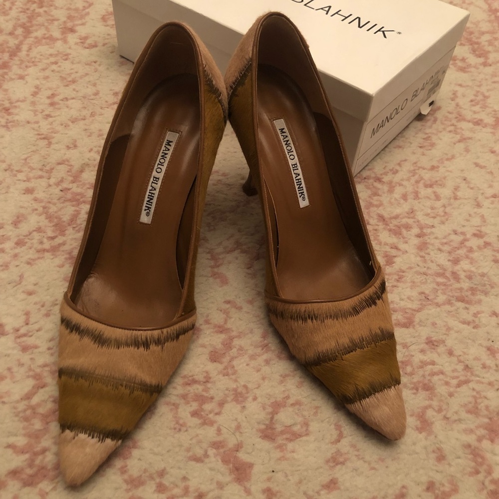 Vintage Camel Manolo Blahnik heels size 8